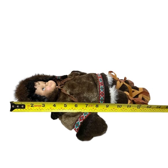 Alaskan-Inspired Rennoc Vintage Doll Eskimo Faux Fur Coat Boots - Picture 4 of 8